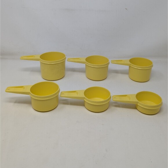 Vintage Tupperware Measuring Cups Set of 6 Harvest Yellow 1/4 1/3 1/2 2/3 3/4 1C - Picture 4 of 7